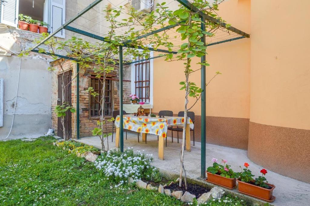 PUY Apartman Ivano מראה חיצוני תמונה